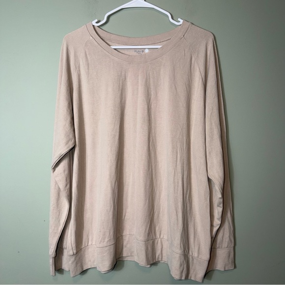 Kyte BABY Tops - Kyte Baby Women’s NWOT Tan Crewneck Top Ling Sleeve‎ XL
